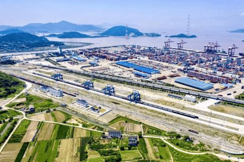 主題會議② 交連成網同富裕 通達天下共繁榮